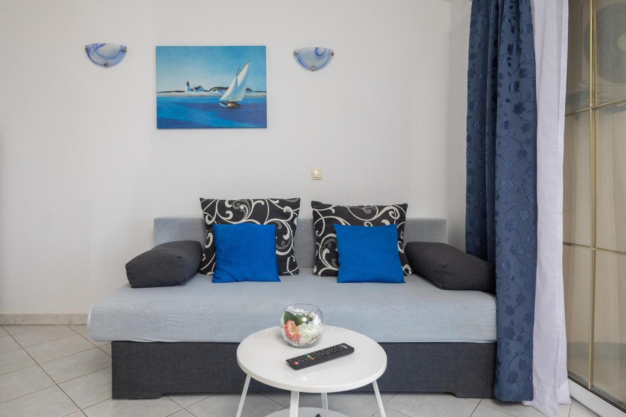 Sky Way Apartments Dugi Rat Exteriér fotografie